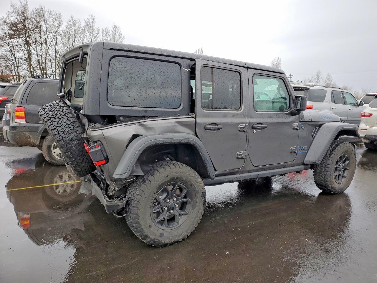 2024 Jeep Wrangler 4Xe - Image 3