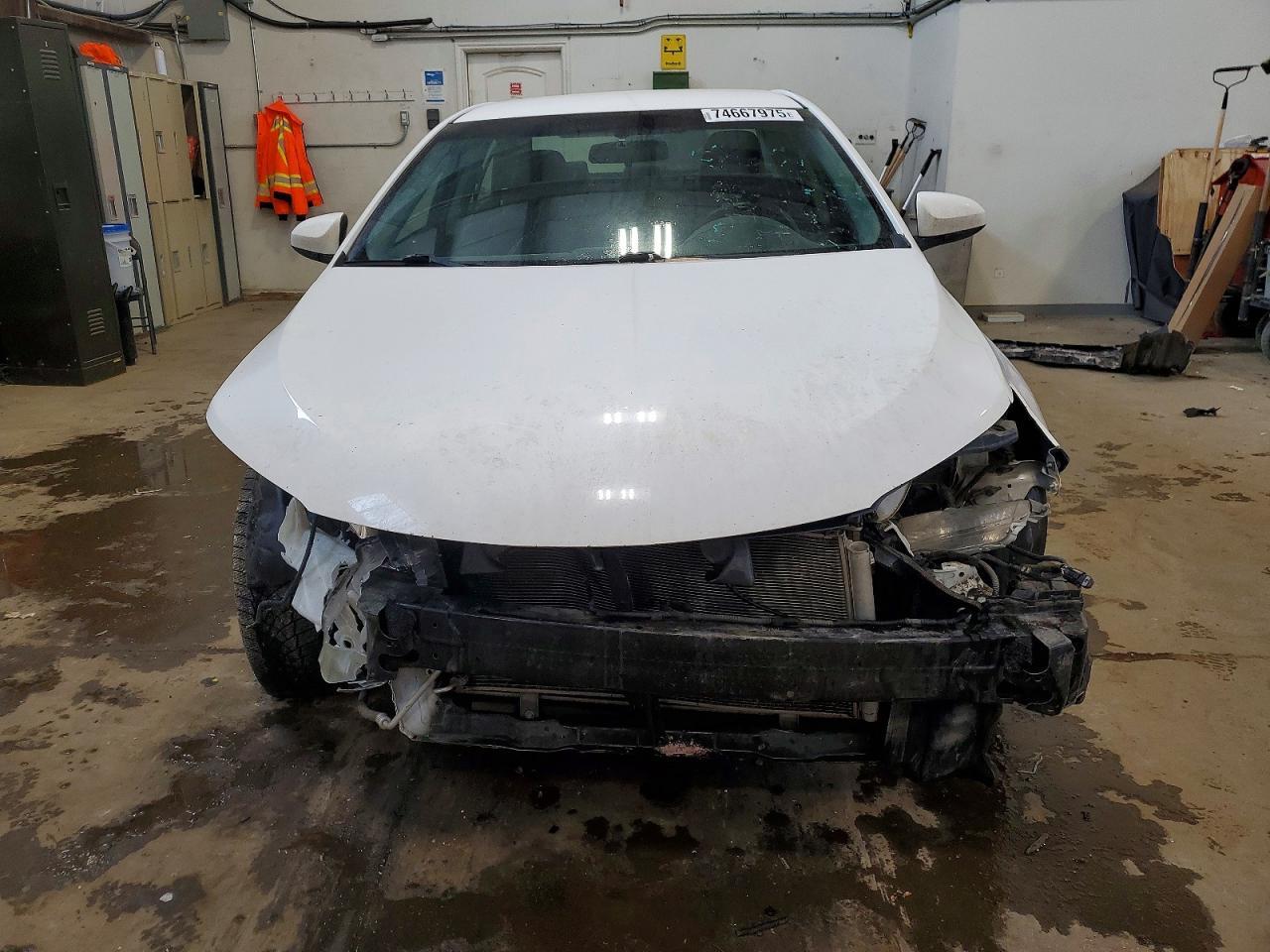 2017 Toyota Camry Le - Фото 5