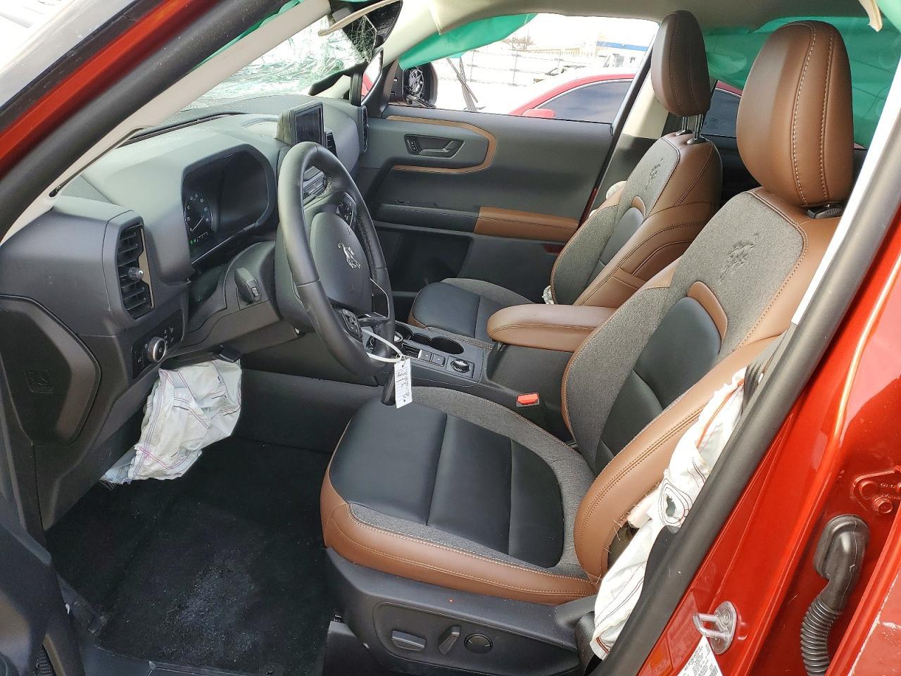 2024 Ford Bronco Sport Outer Banks - Image 7