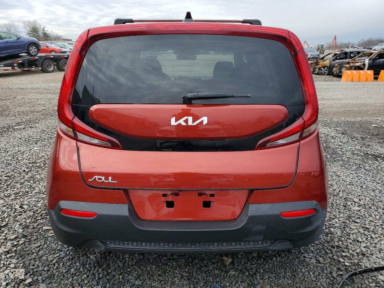2022 Kia Soul Lx - Image 6