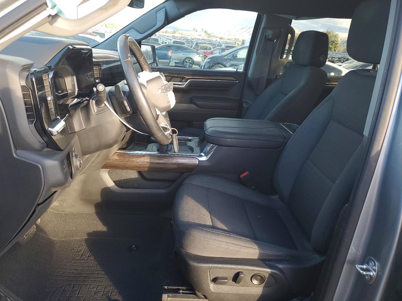 2023 Chevrolet Silverado K1500 Rst - Image 7