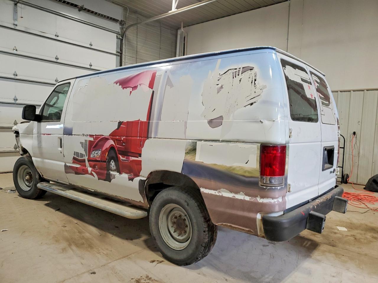 2013 Ford E250 Delivery Van - Image 2