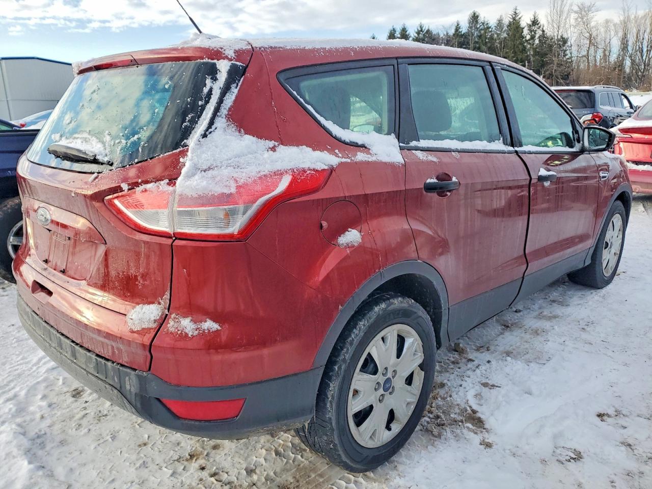 2014 Ford Escape S - Фото 3