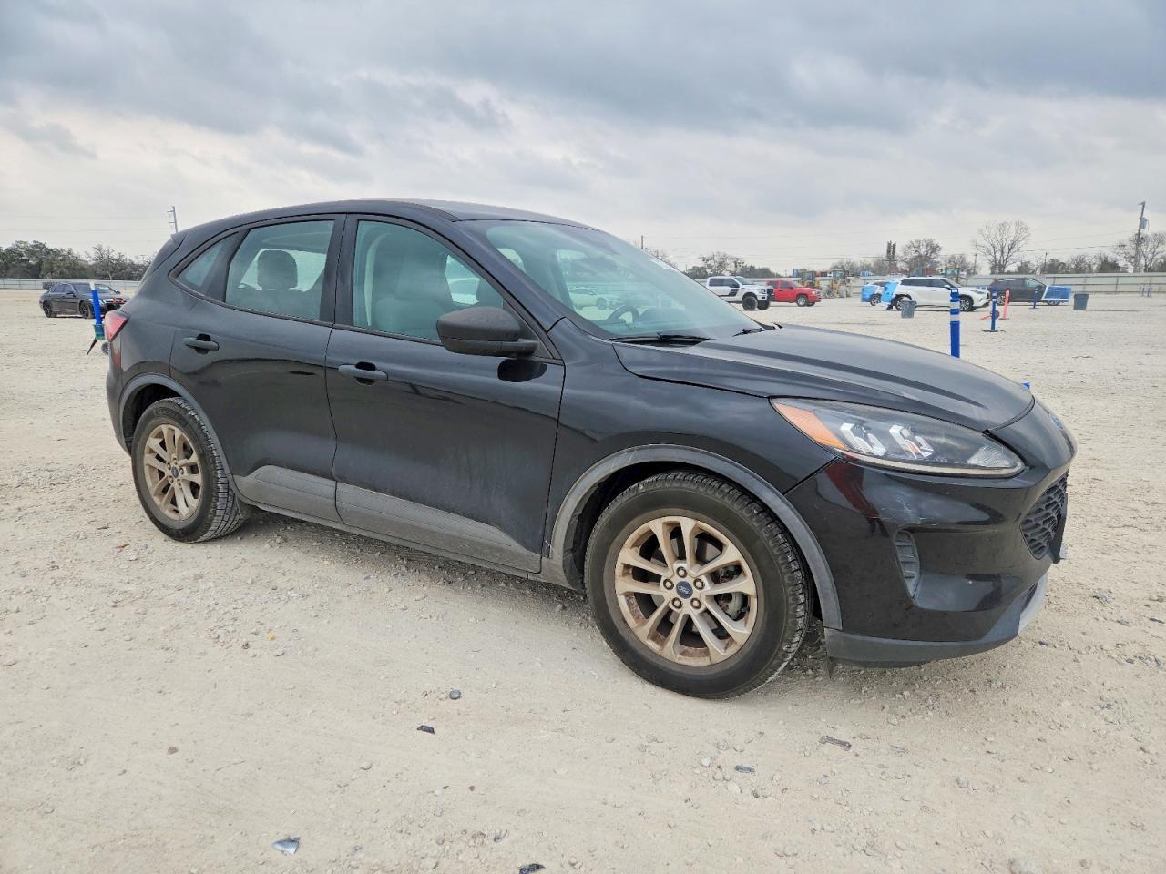 2020 Ford Escape S - Фото 4