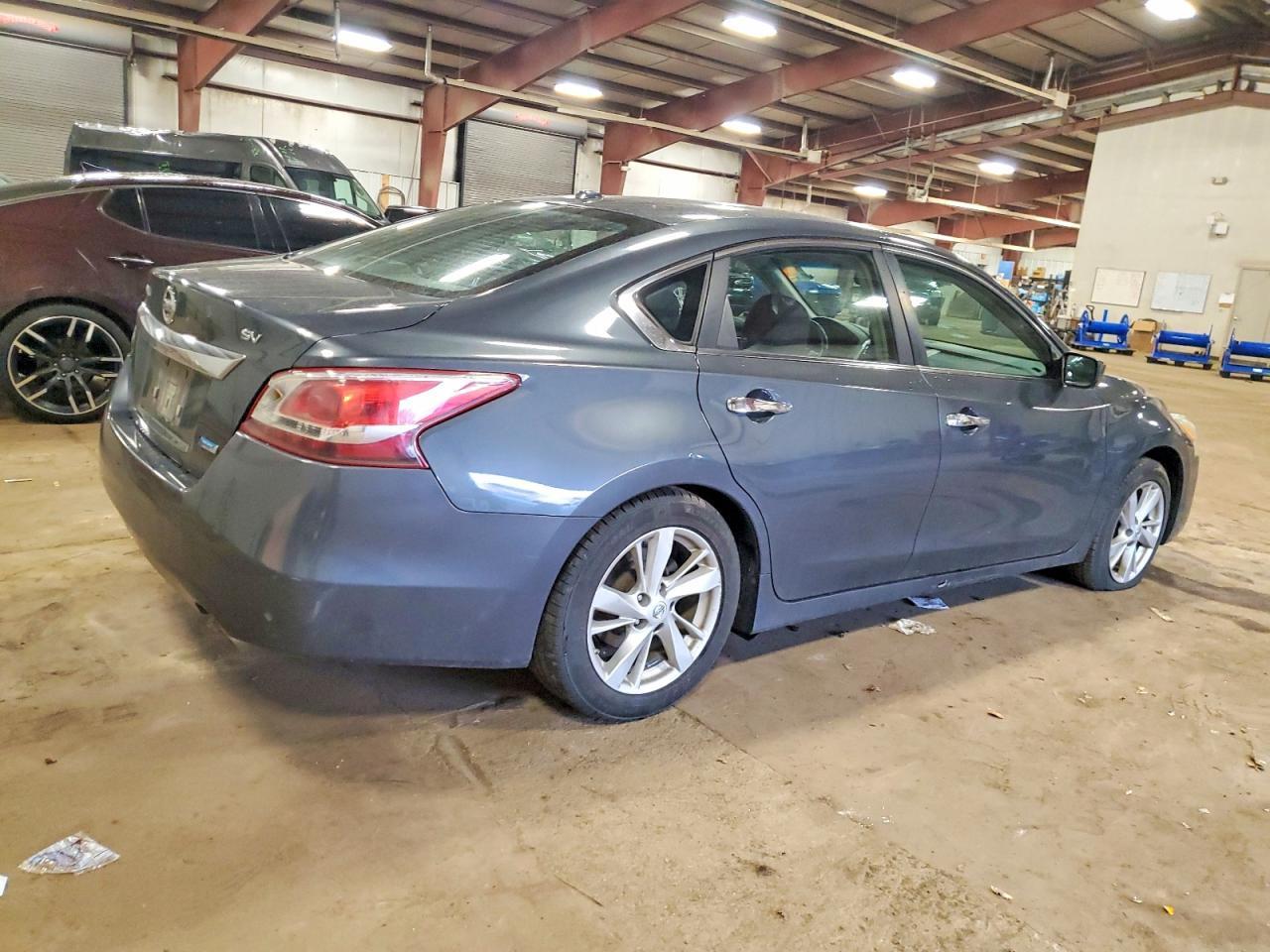 2013 Nissan Altima 2.5 - Image 3