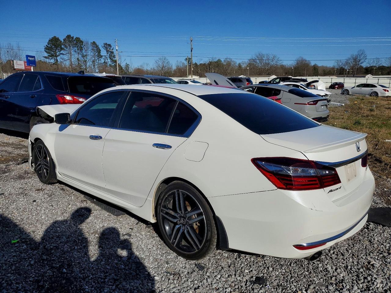 2017 Honda Accord Sport - Image 2