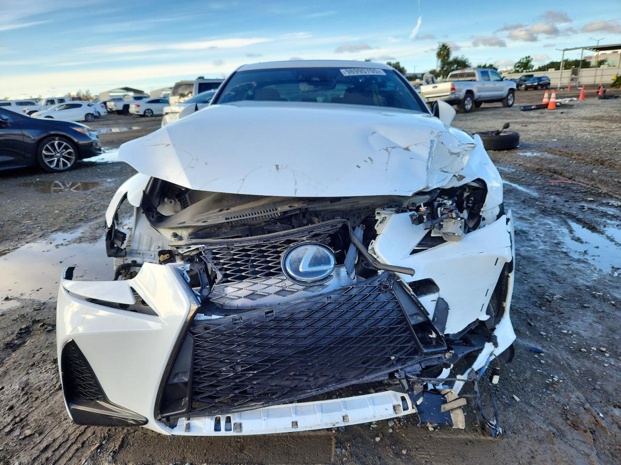 2018 Lexus Is 350 - Image 5