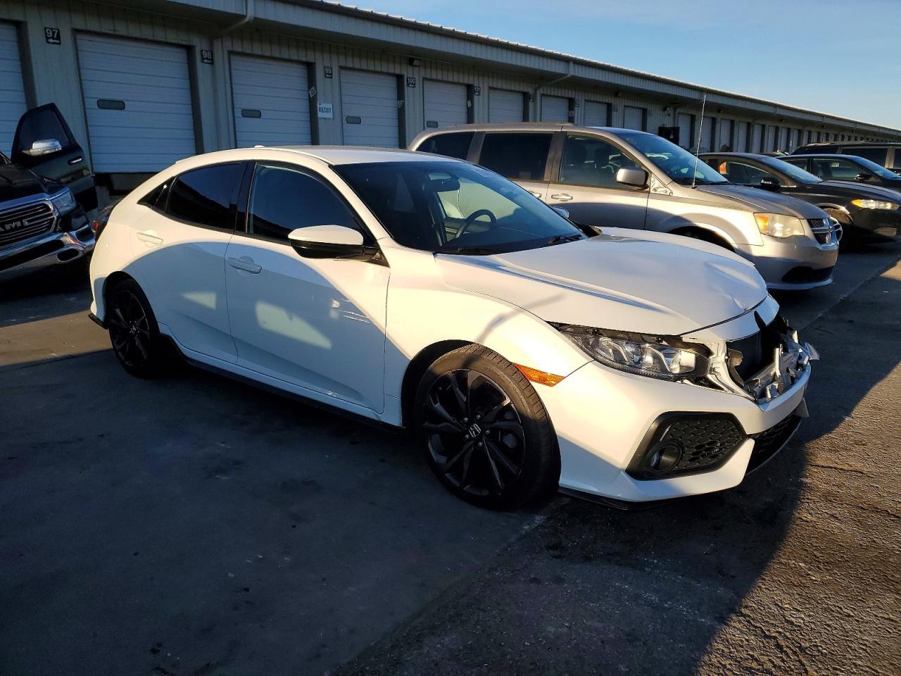 2017 Honda Civic Sport - Фото 4