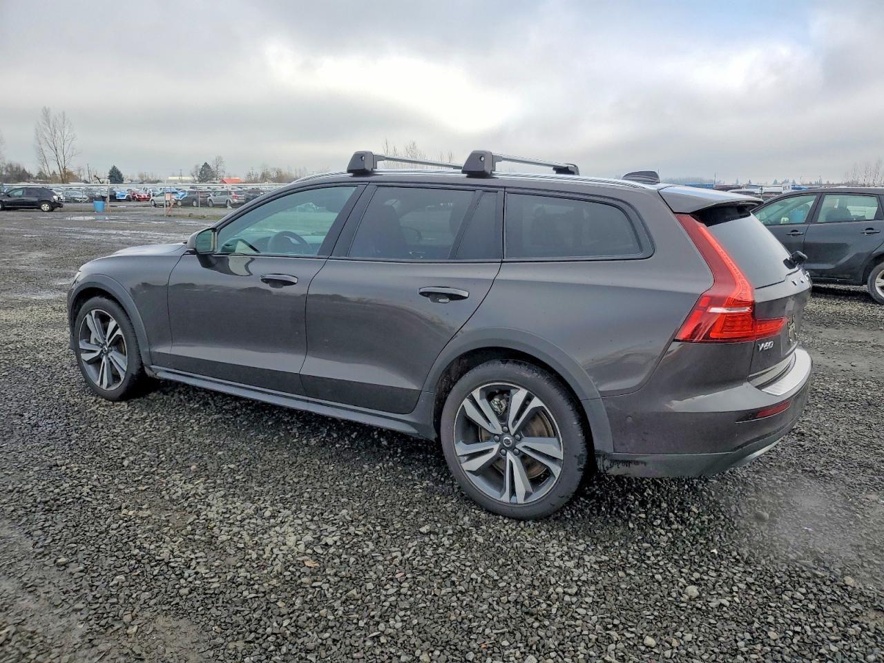 2025 Volvo V60 Cross Country Plus - Image 2