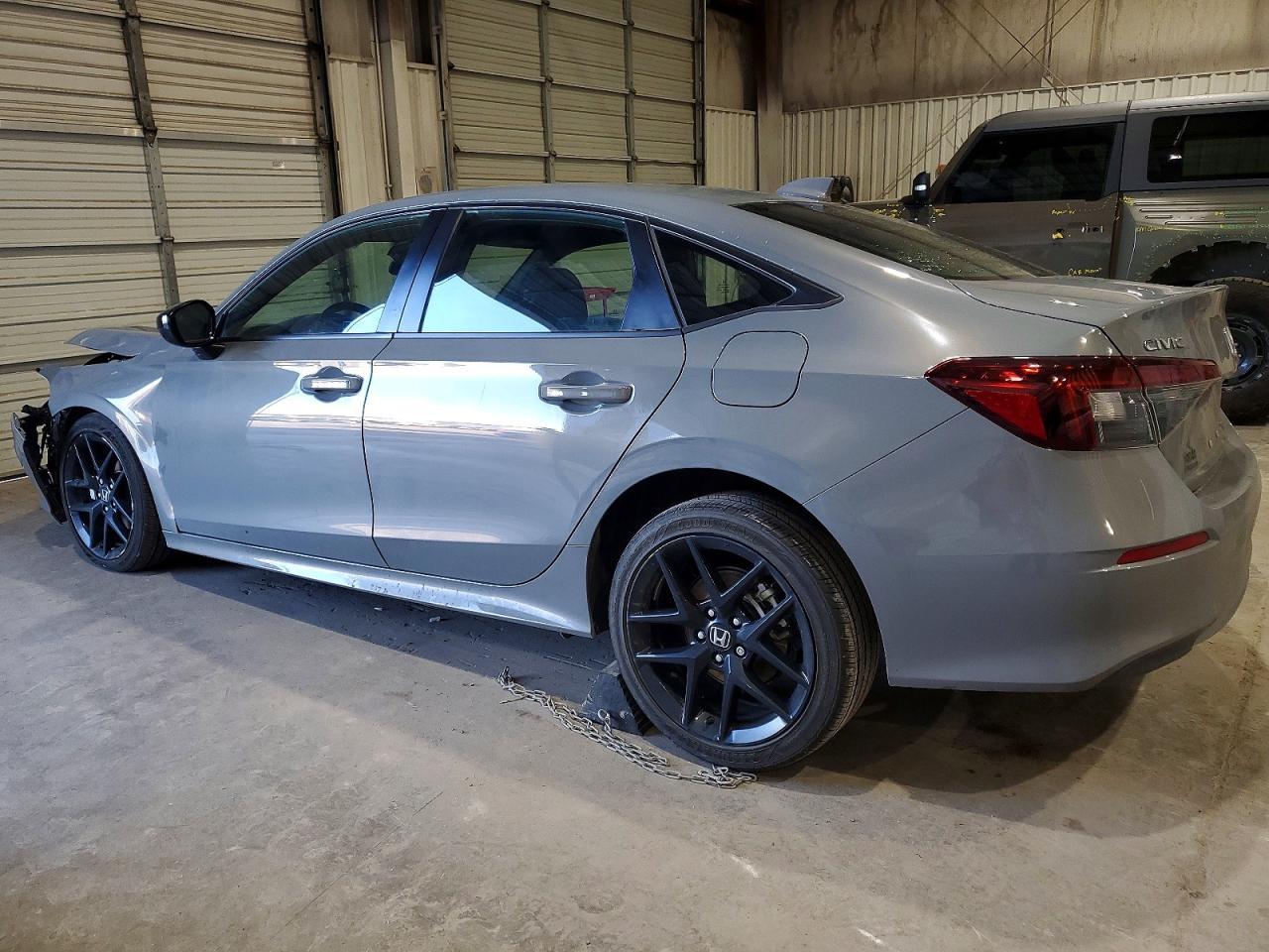 2025 Honda Civic Sport - Фото 2