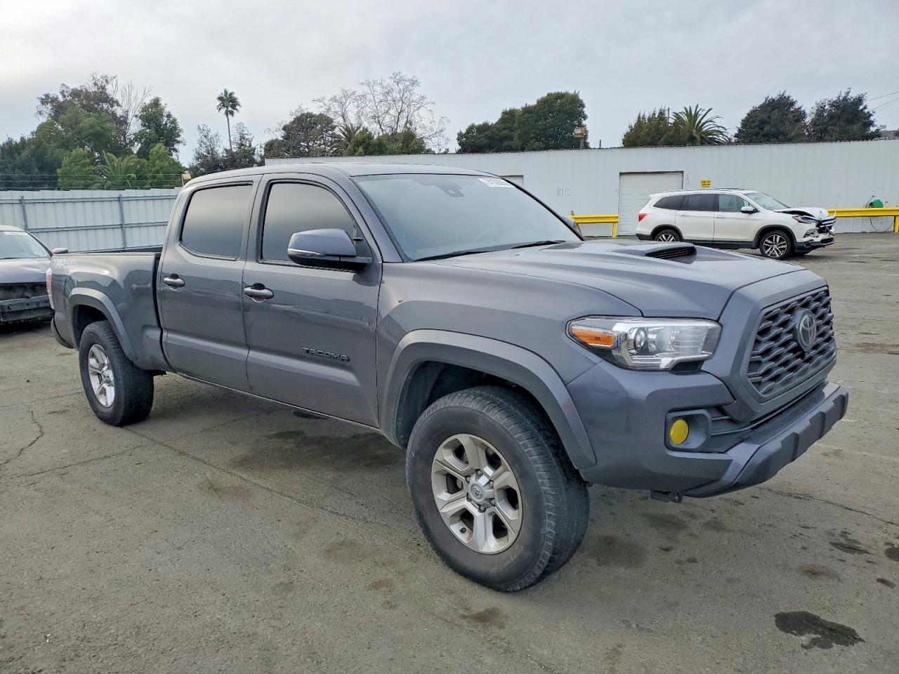2023 Toyota Tacoma Double Cab - Image 4