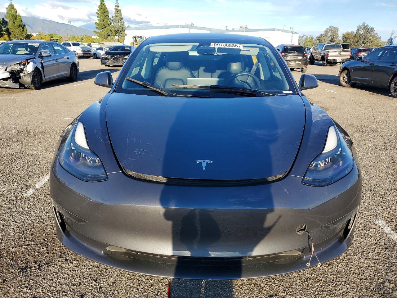 2023 Tesla Model 3 - Фото 5