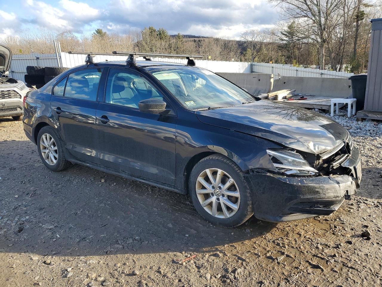 2015 Volkswagen Jetta Se - Image 4