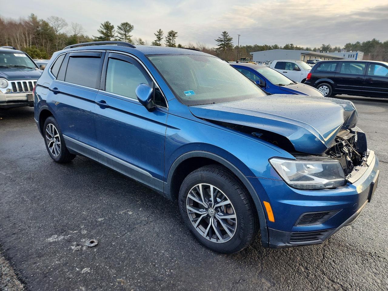 2020 Volkswagen Tiguan Se - Фото 4