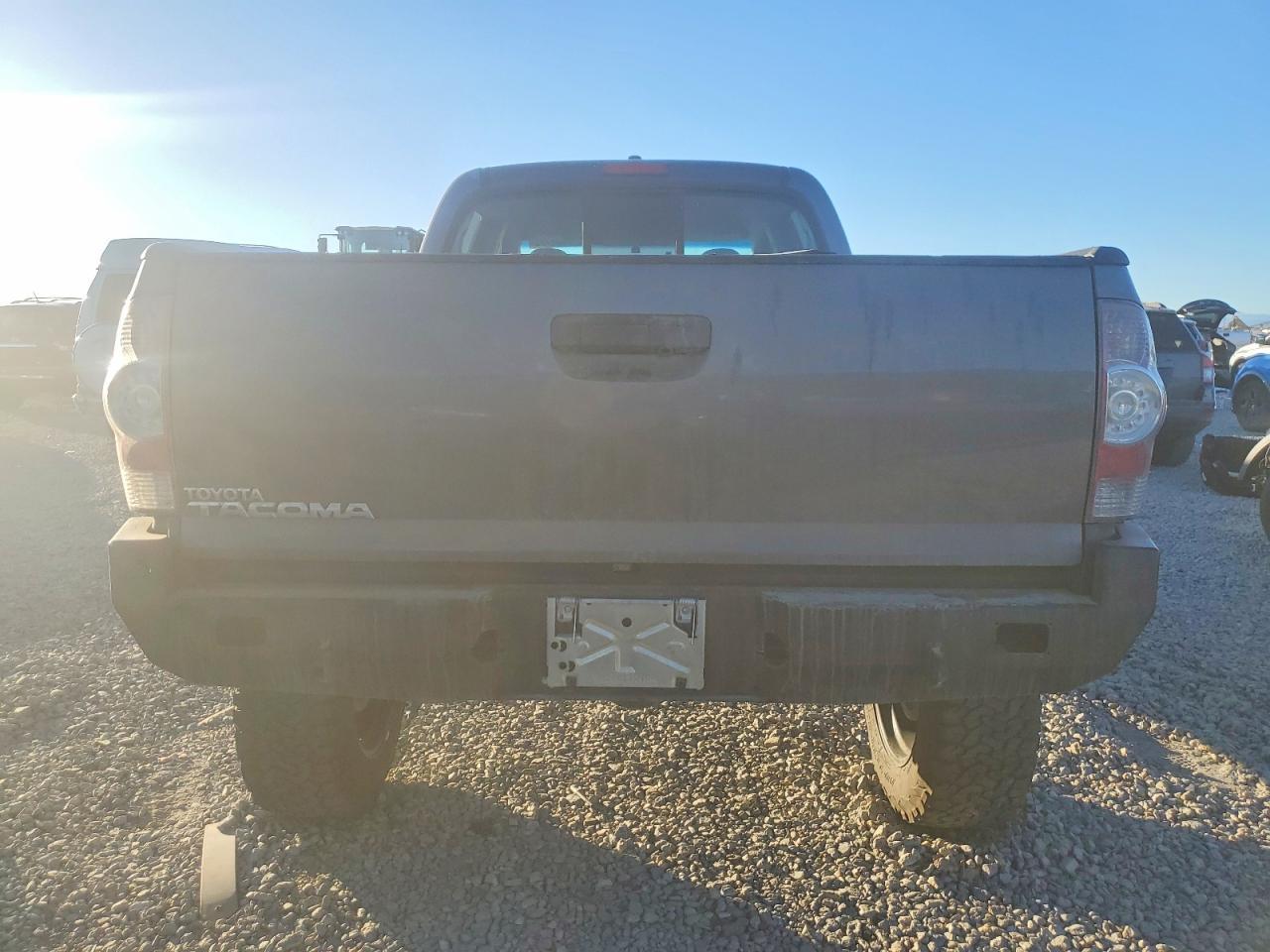 2010 Toyota Tacoma V6 - Image 6