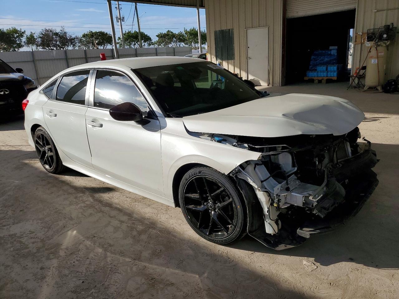 2023 Honda Civic Sport - Фото 4