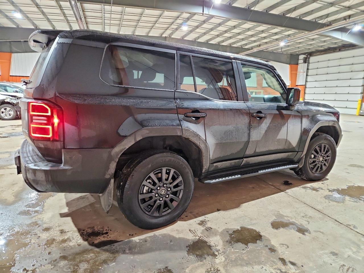 2024 Toyota Land Cruiser Base - Фото 3