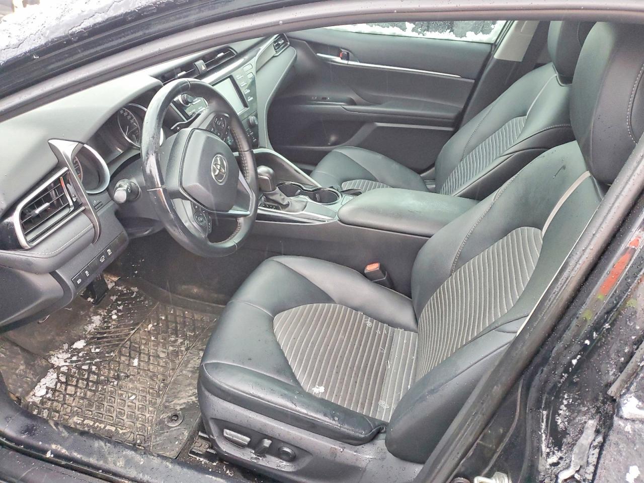 2020 Toyota Camry Se - Image 7