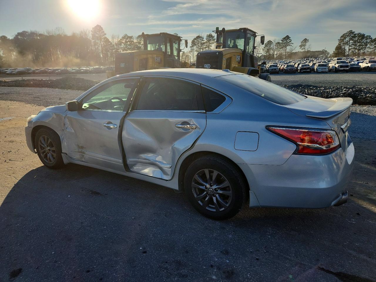 2015 Niss Altima 2.5 - Фото 2