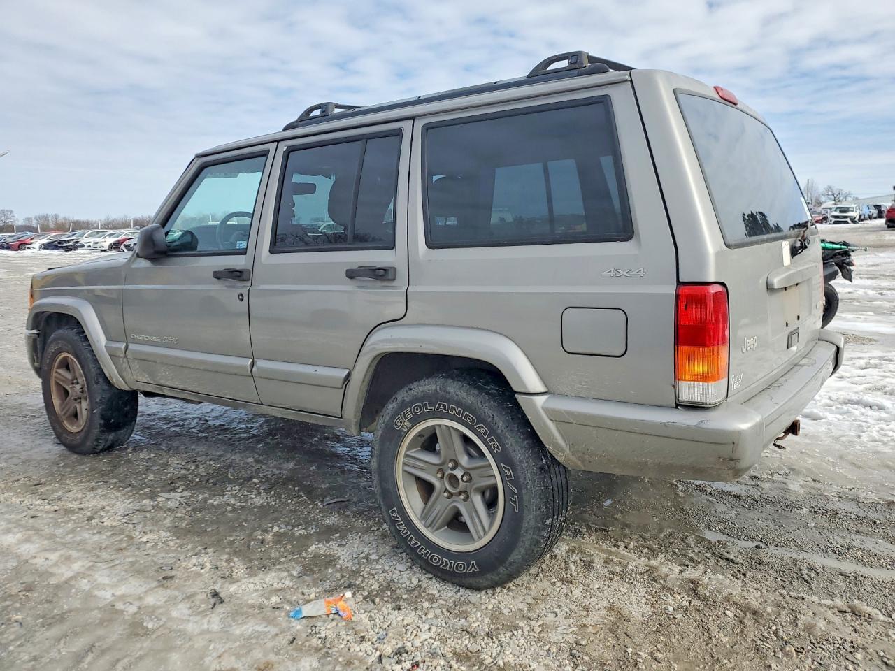2000 Jeep Cherokee Classic - Фото 2