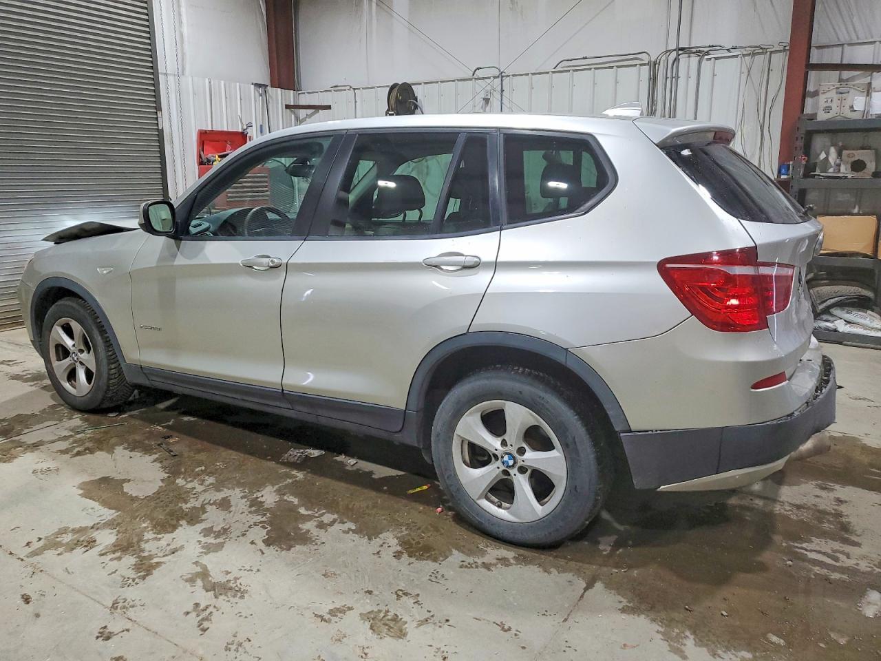 2011 BMW X3 xDrive28I - Image 2