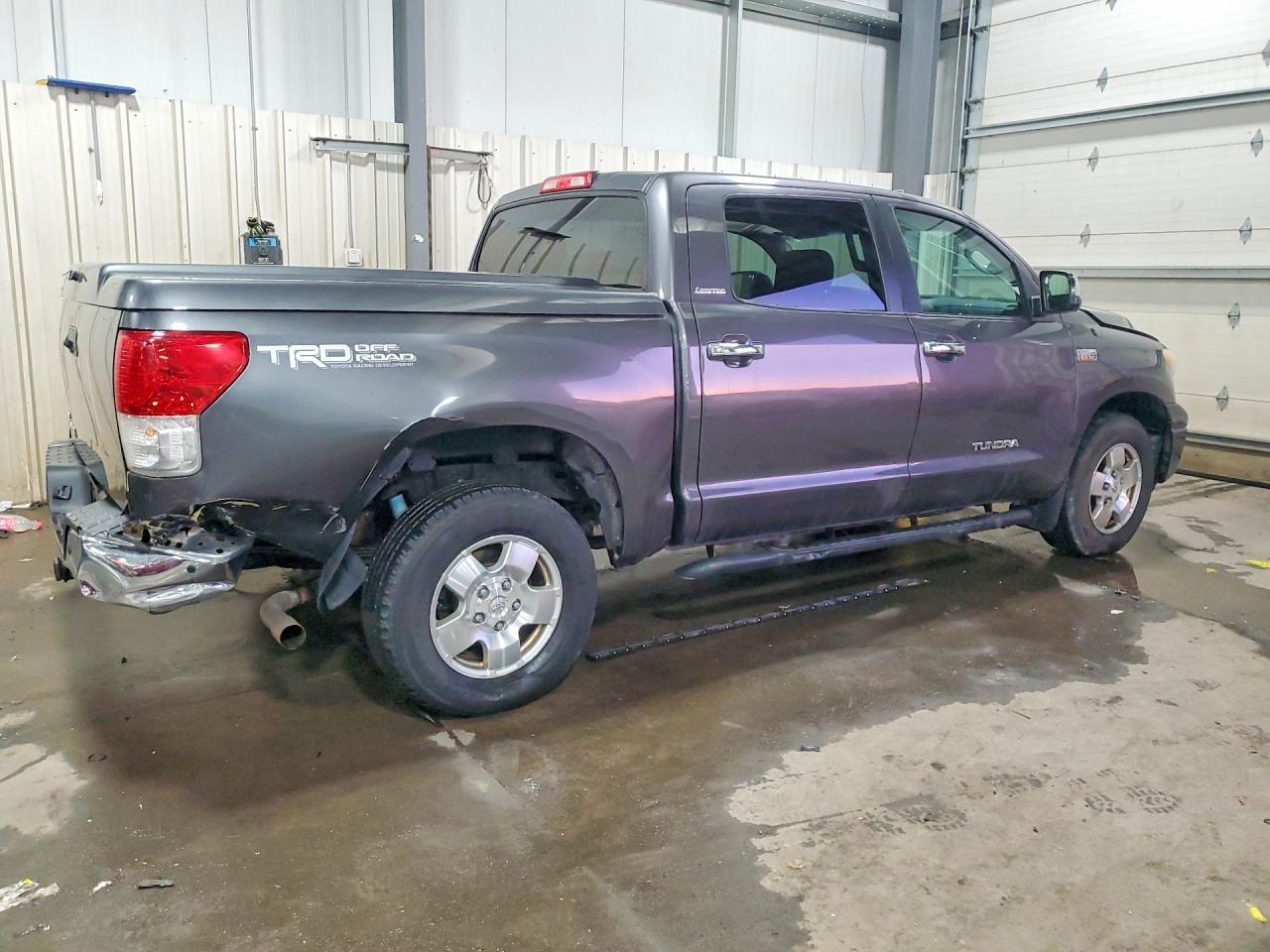 2011 Toyota Tundra Crewmax Limited - Image 3
