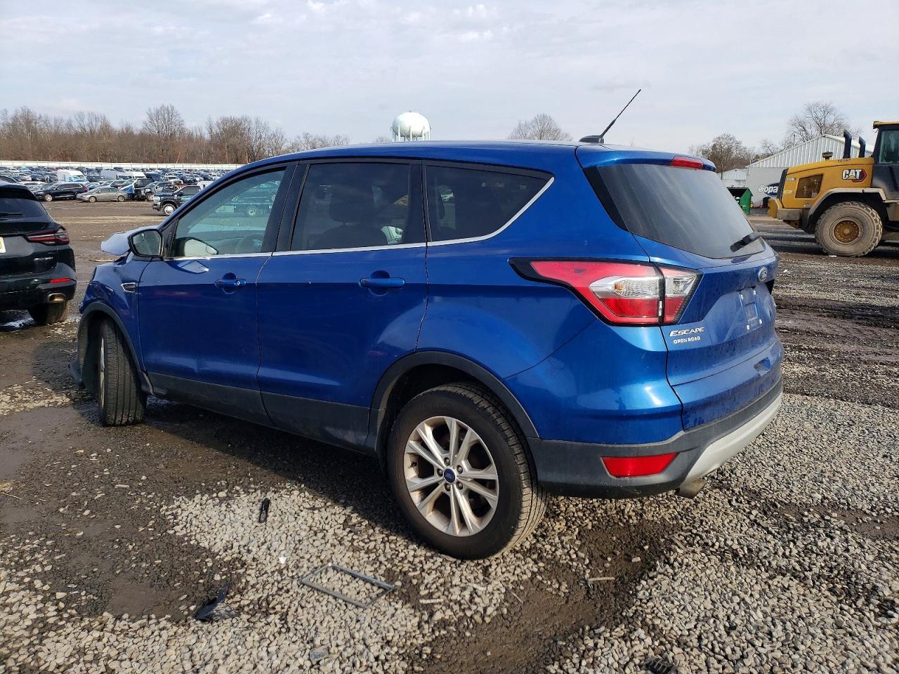 2017 Ford Escape Se - Фото 2