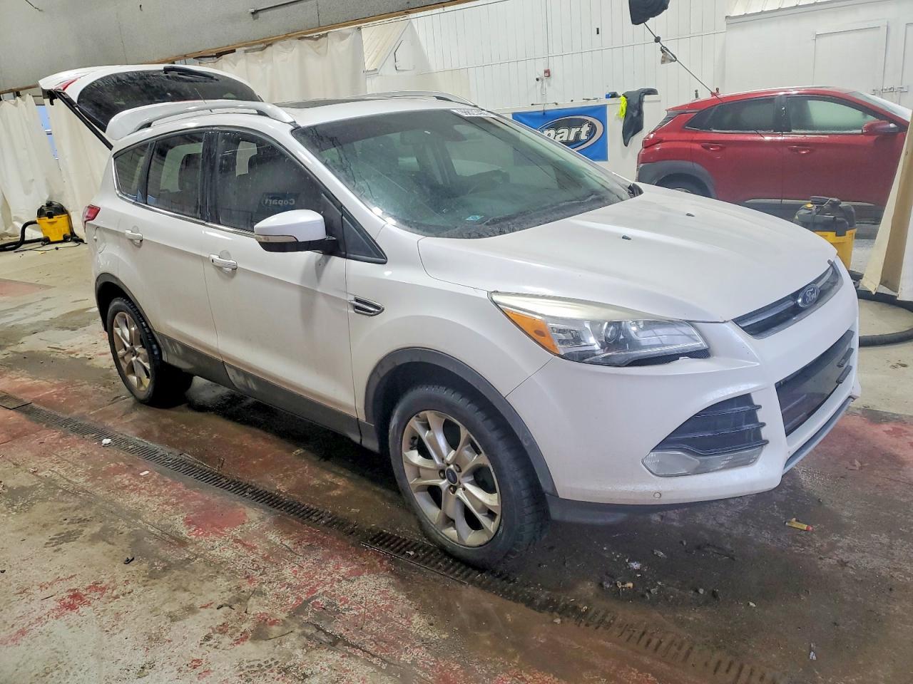 2016 Ford Escape Titanium - Фото 4