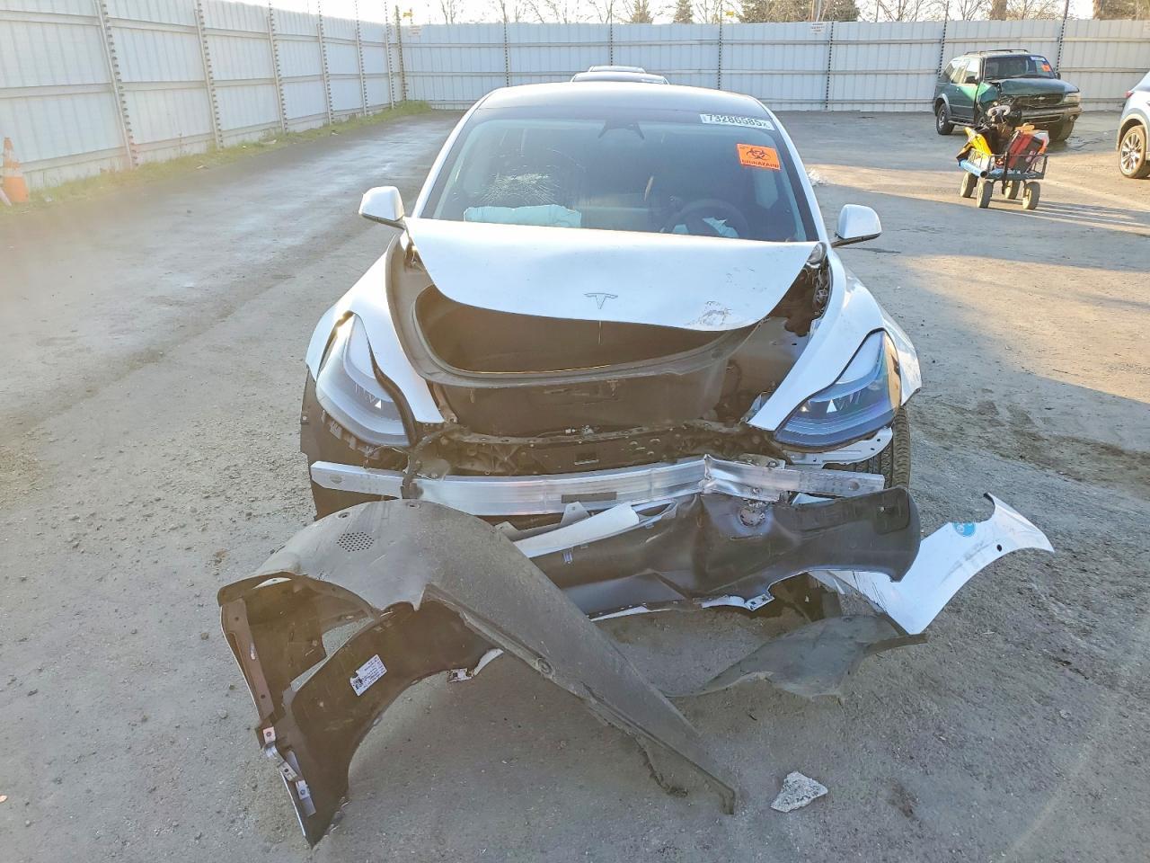 2022 Tesla Model 3 - Фото 5