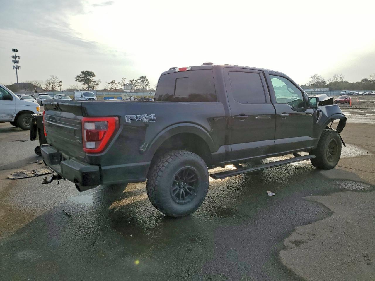 2023 Ford F150 Supercrew - Image 3
