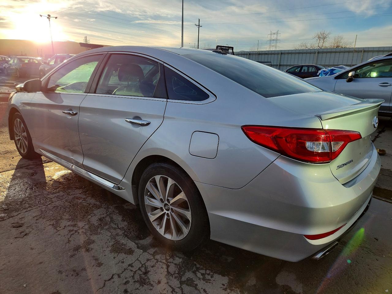 2015 Hyundai Sonata Sport - Фото 2