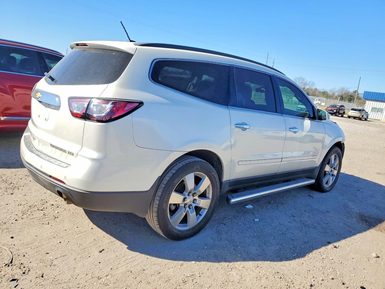 2015 Chevrolet Traverse Ltz - Image 3