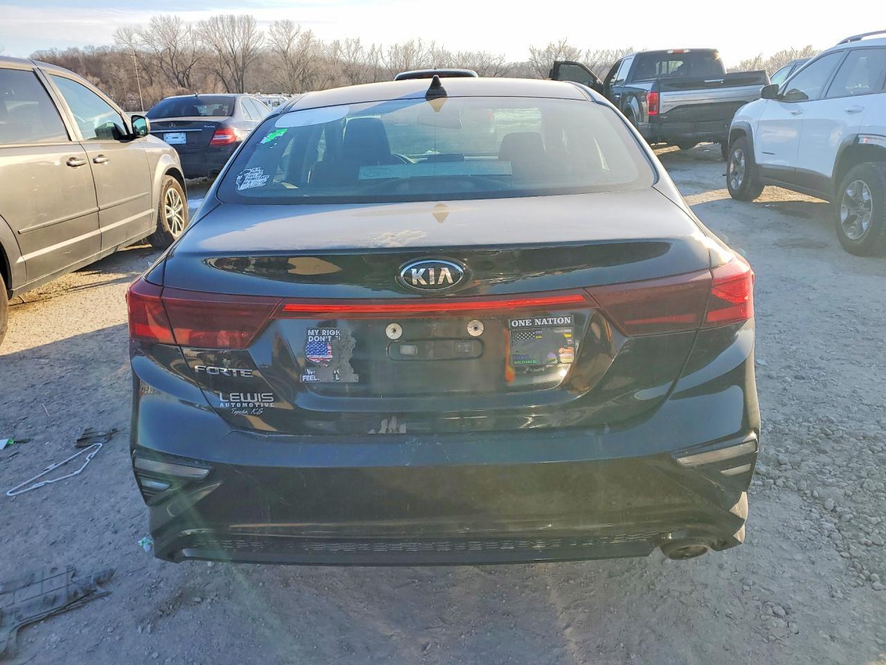 2021 Kia Forte - Фото 6