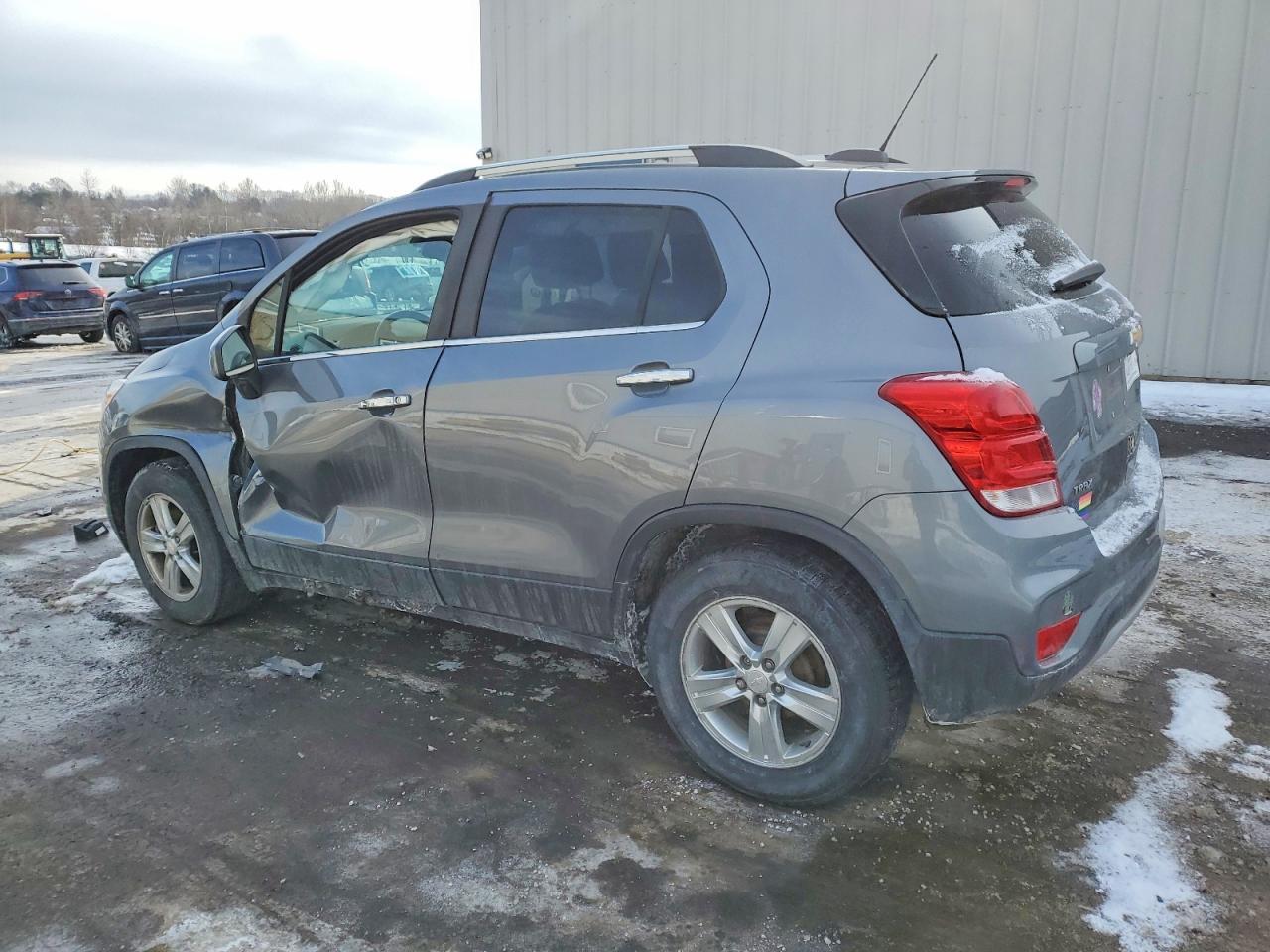 2020 Chevrolet Trax 1Lt - Фото 2