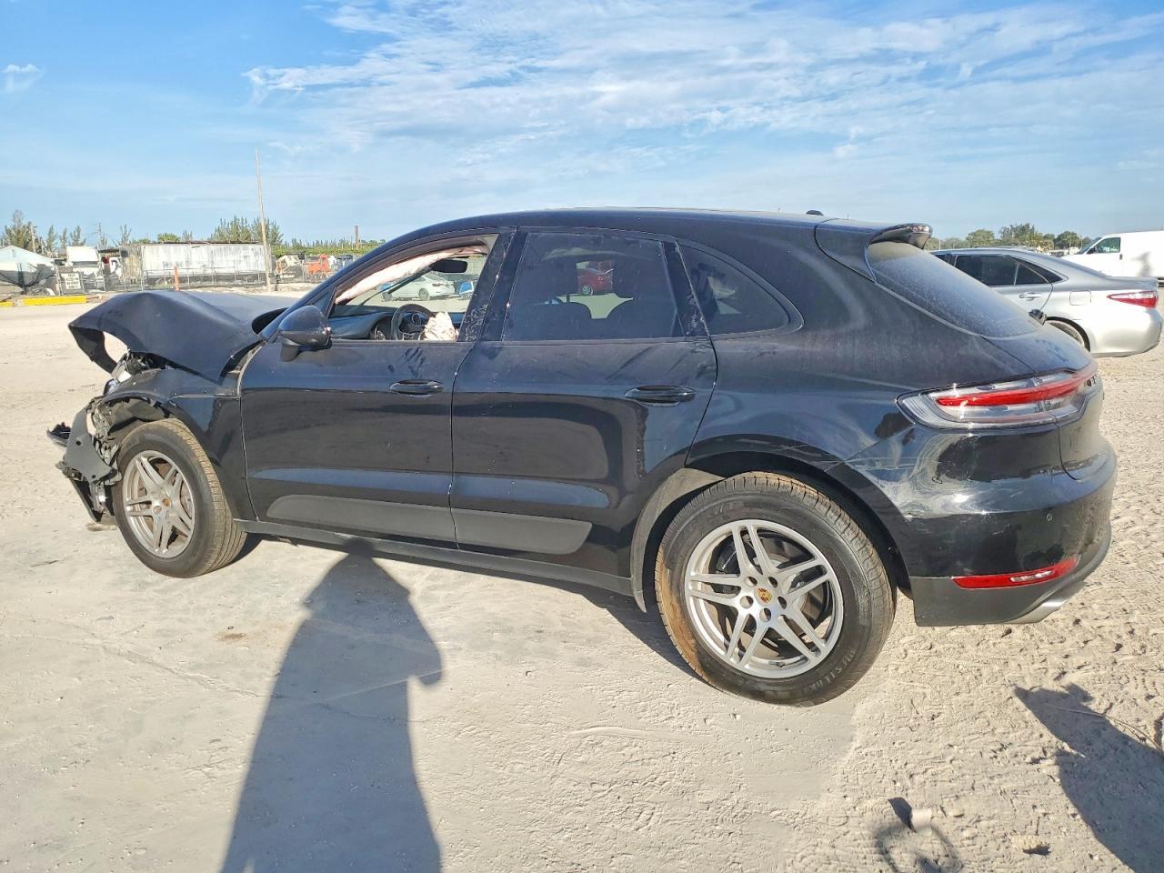 2021 Porsche Macan - Фото 2