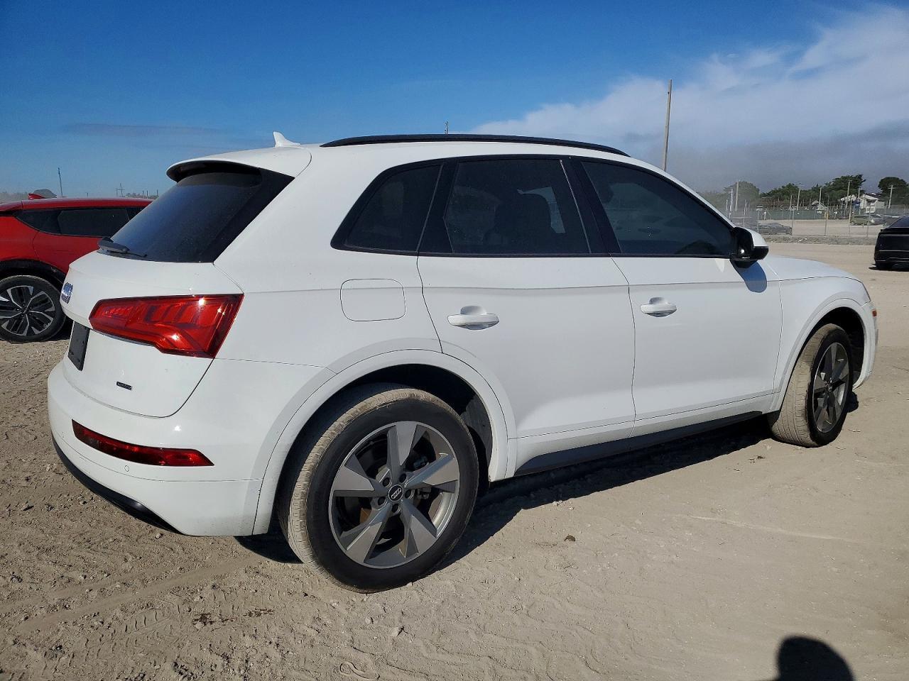2020 Audi Q5 Premium - Image 3
