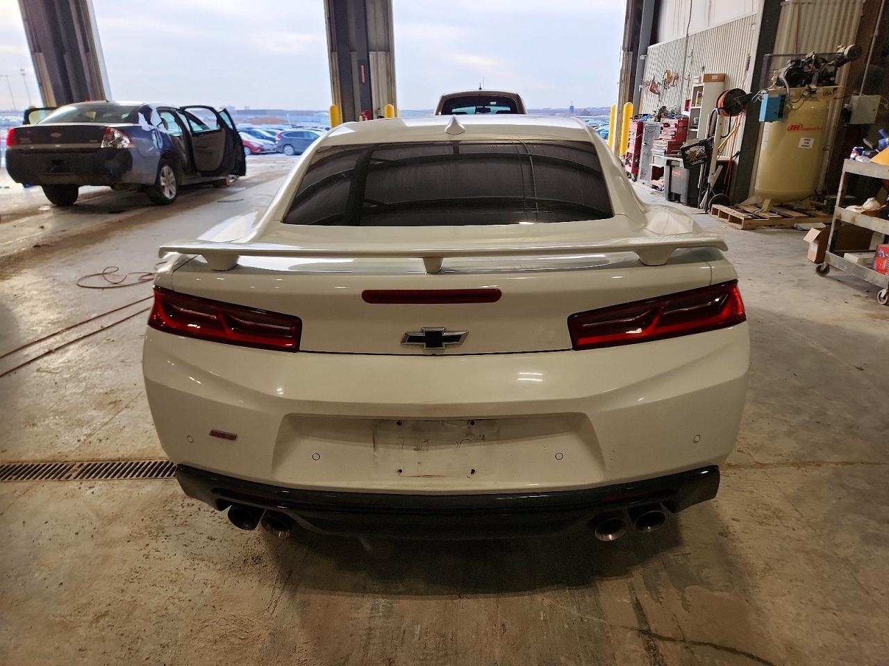 2017 Chevrolet Camaro Ss - Фото 6