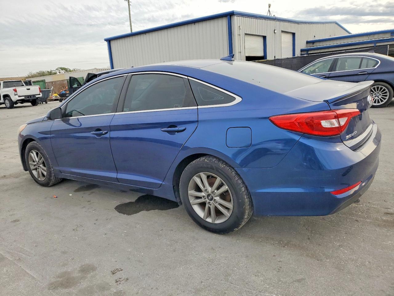 2016 Hyundai Sonata Se - Фото 2