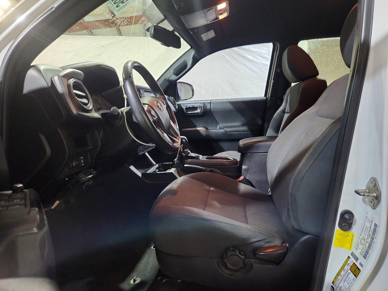 2016 Toyota Tacoma Double Cab - Image 7