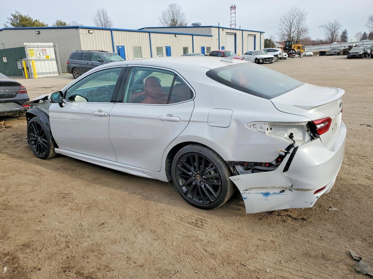 2024 Toyota Camry Xse - Фото 2