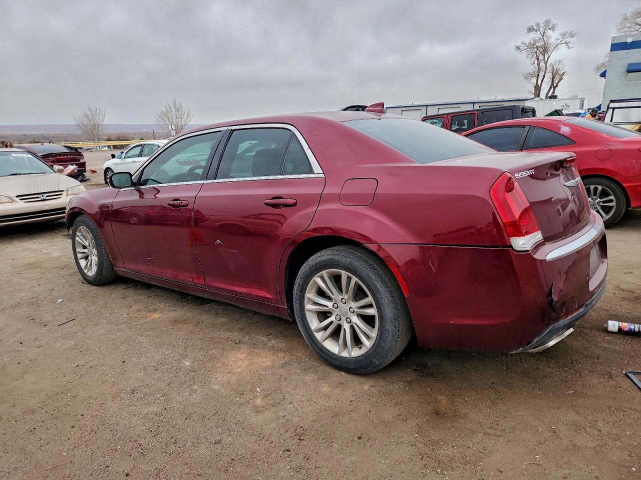 2021 Chrysler 300 Touring - Image 2
