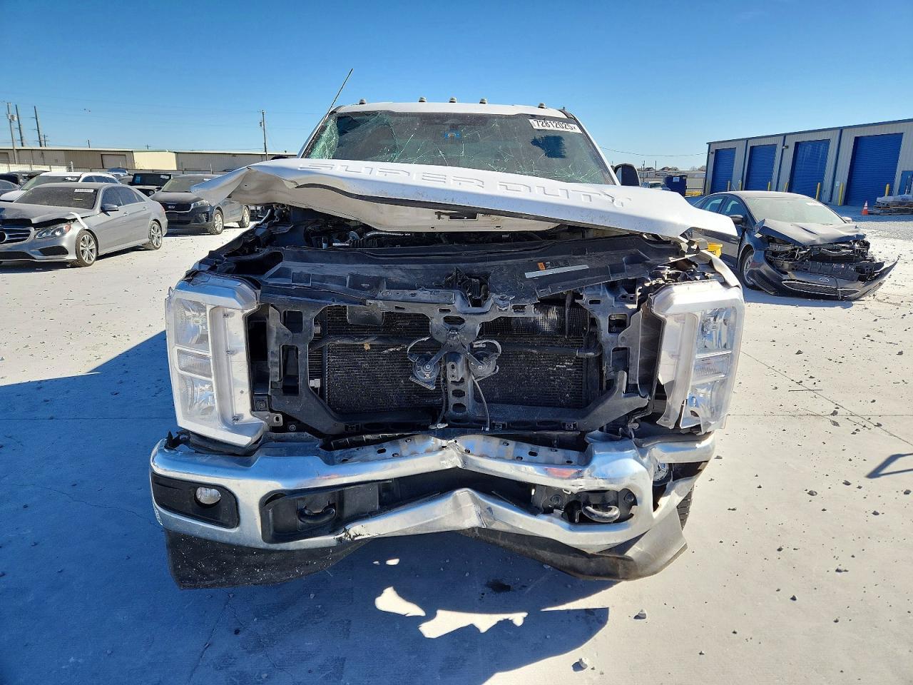 2023 Ford F350 Super Duty - Фото 5