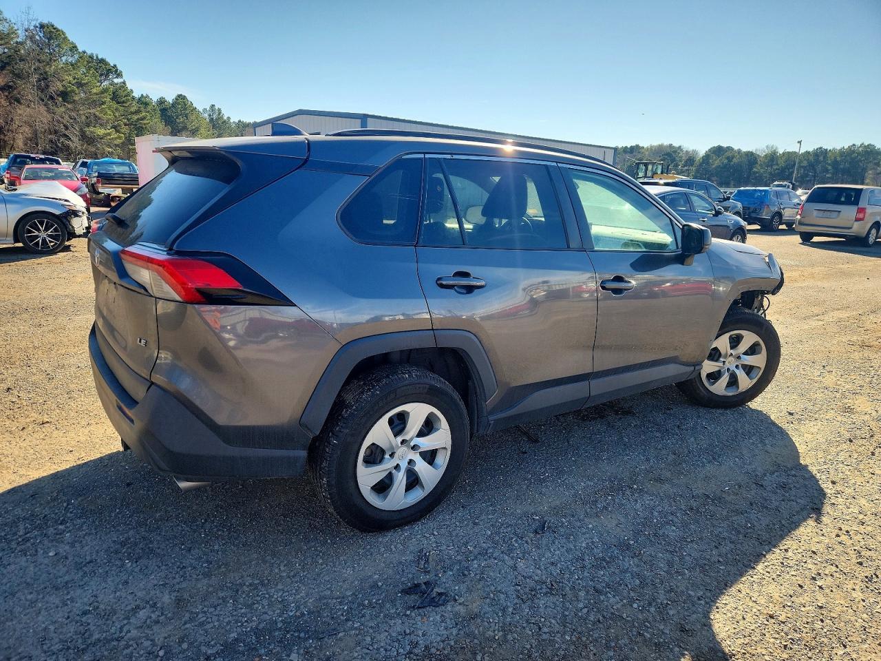 2020 Toyota Rav4 Le - Image 3