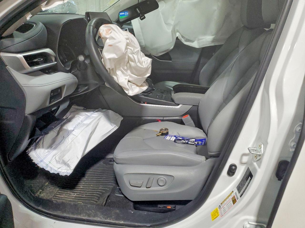 2024 Toyota Highlander Le - Фото 7