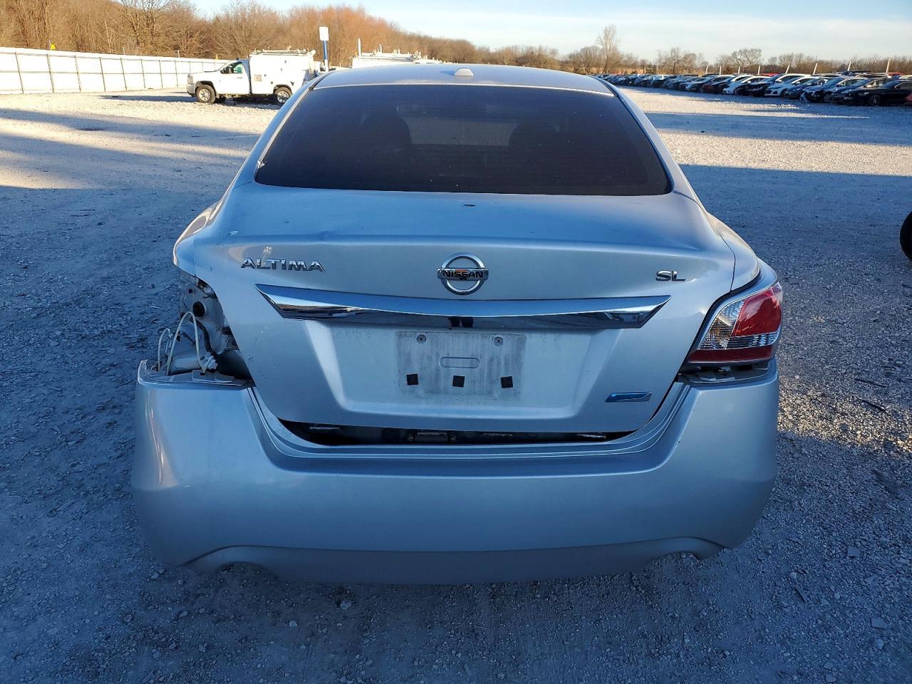 2014 Niss Altima - Image 6