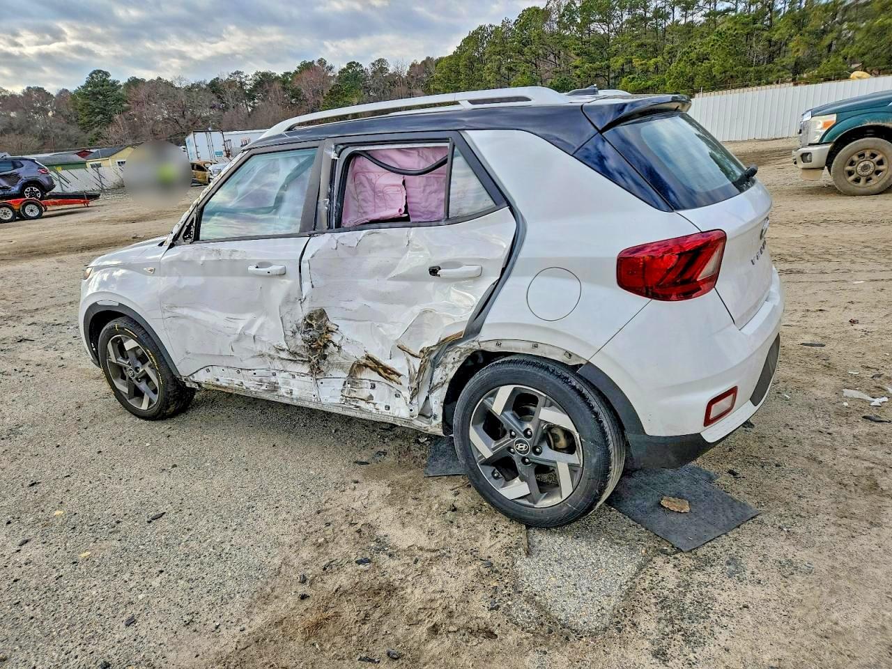 2023 Hyundai Venue Sel - Фото 2