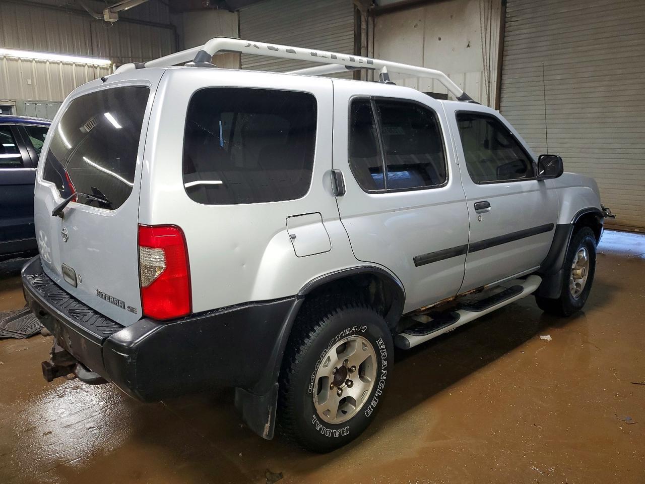 2000 Nissan Xterra Xe - Фото 3