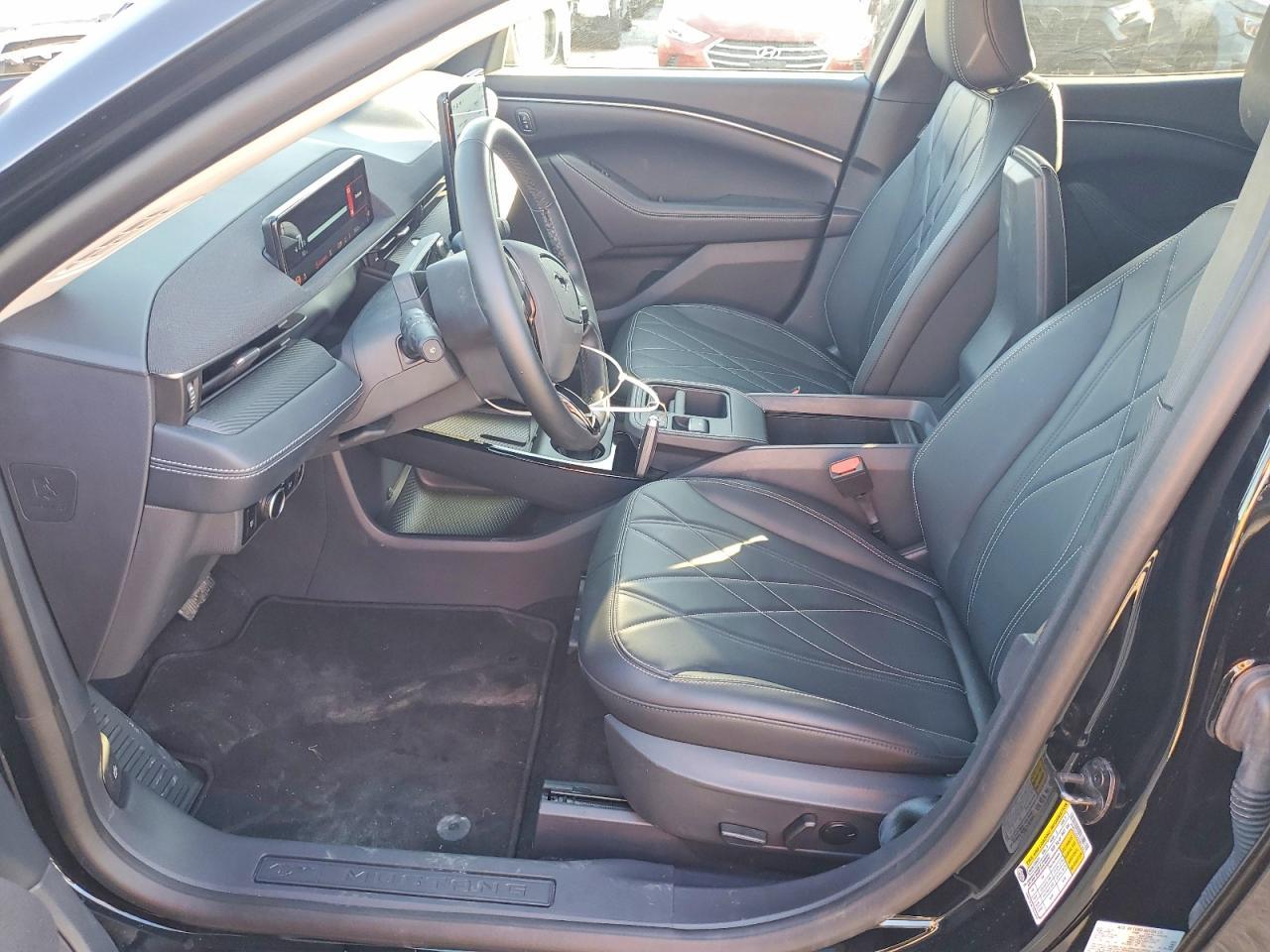 2025 Ford Mustang Mach-E Select - Фото 7