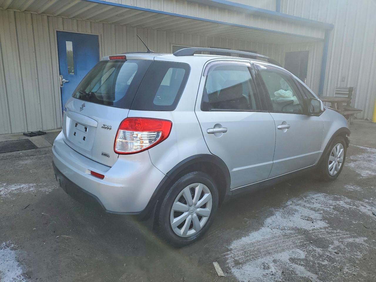 2010 Suzuki Sx4 - Image 3