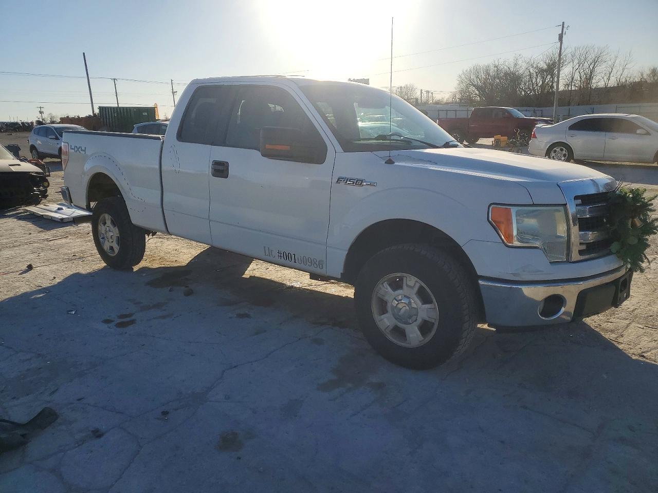 2013 Ford F150 Super Cab - Фото 4